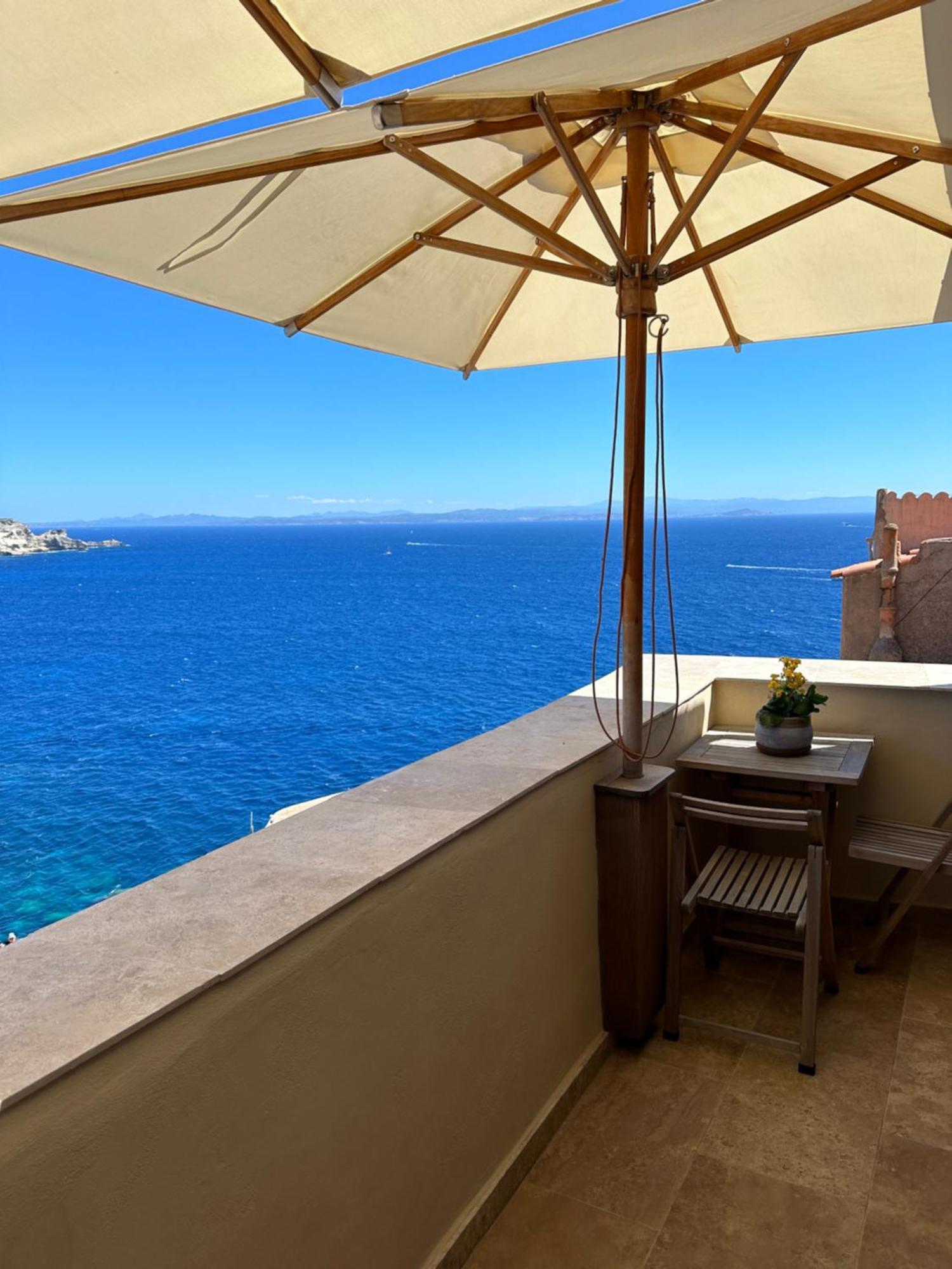 Entre Ciel Et Mer Hotel 보니파시오 외부 사진