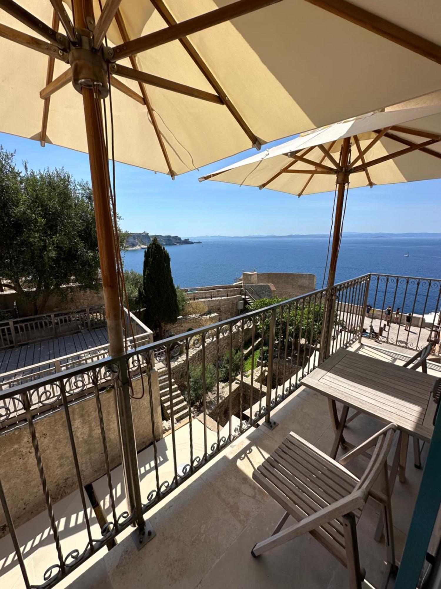 Entre Ciel Et Mer Hotel 보니파시오 외부 사진